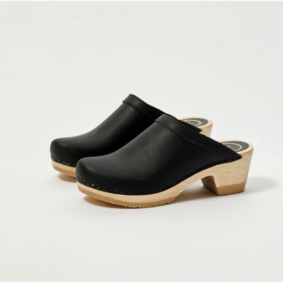 No. 6 Black Leather Clogs - Picture 1 of 6